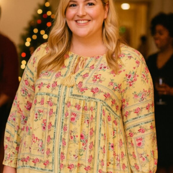 Light Lemon Plus Size Tunic Size LAST ONE!!!!!!!!! - Picture 1 of 8